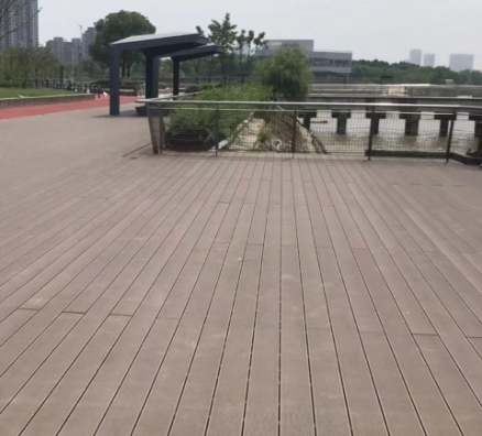 江阴船厂江景平台翻修项目