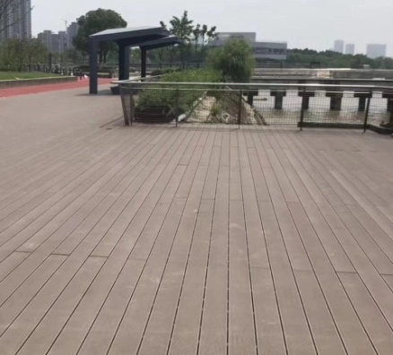 江阴船厂江景平台翻修项目